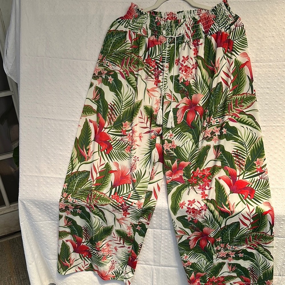 West Loop Wide Leg Pants Red and Green Tropical Print